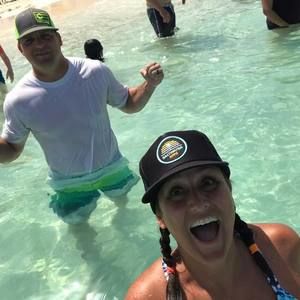 Meet your Posher, Dustin